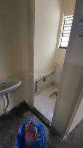 Bathroom Image of 661 Sq.ft 1 BHK Apartment / Flat for rent in Ram Society, Yerawada Pune for Rs. 18000
