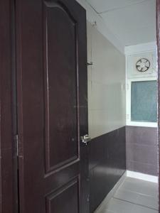 Common Bathroom Image of 1250 Sq.ft 3 BHK Apartment / Flat for sale in Amrapali Platinum, Sector 119 Noida for Rs. 12000000