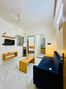 Hall Image of 500 Sq.ft 1 BHK Apartment / Flat for rent in Mahalakshmi Nagar Indore for Rs. 25000