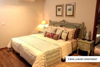 Bedroom Image of 1620 Sq.ft 3 BHK Apartment / Flat for sale in Bollywood Essencia, Gazipur Zirakpur for Rs. 8390000
