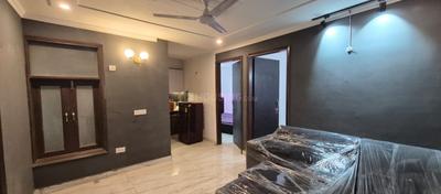 Living Room Image of 1000 Sq.ft 3 BHK Apartment / Flat for sale in Neb Sarai New Delhi for Rs. 6000000