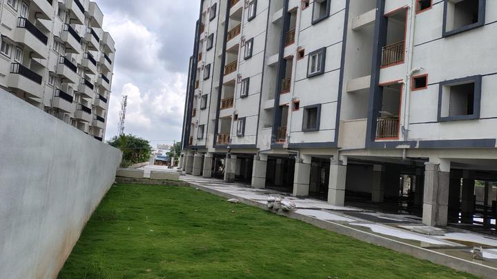 Golden Lake Way Main Image 1