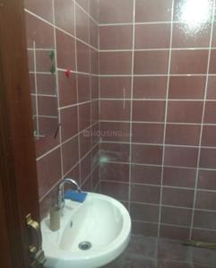 Bathroom Image of 2700 Sq.ft 2 BHK Builder Floor for rent in New Amritsar Colony Amritsar for Rs. 20000
