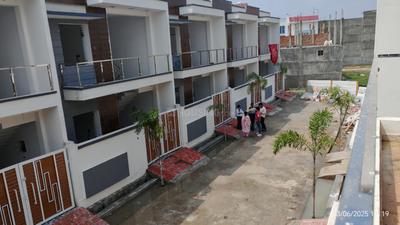 Balcony Image of 1750 Sq.ft 3 BHK Duplex for sale in Dharni Defence Paradise, Amausi Lucknow for Rs. 7350000