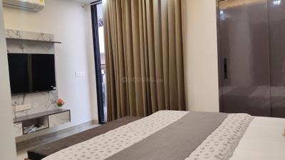 Bedroom Image of 963 Sq.ft 1 BHK Independent House for rent in Sector 52 Gurgaon for Rs. 40000