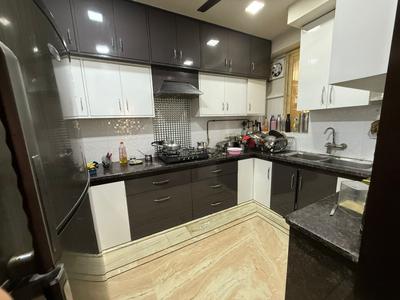 Kitchen Image of 2265 Sq.ft 4.5 BHK Apartment / Flat for sale in SVP Gulmohur Greens, Rajendra Nagar Ghaziabad for Rs. 30000000