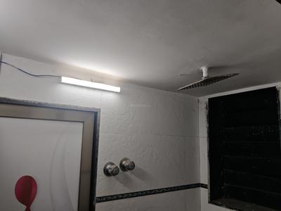 Bathroom Image of 550 Sq.ft 1 BHK Apartment / Flat for rent in Vashi Navi Mumbai for Rs. 32500