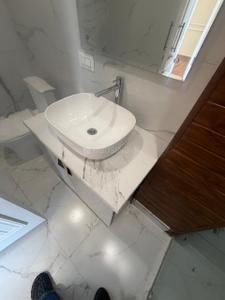 Bathroom Image of 1400 Sq.ft 3 BHK Builder Floor for sale in Turner Road Dehradun for Rs. 8900000