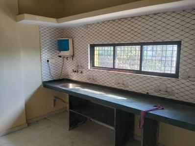 Kitchen Image of 800 Sq.ft 1 BHK Apartment / Flat for rent in Zingabai Takli Nagpur for Rs. 10000