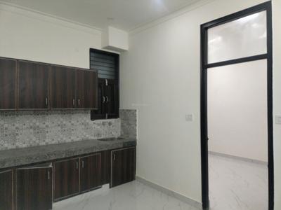 Living Room Image of 800 Sq.ft 2 BHK Apartment / Flat for sale in CI Golf City, Kambakshpur Noida for Rs. 3053000