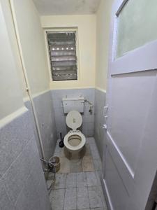 Bathroom Image of 525 Sq.ft 1 BHK Apartment / Flat for rent in Kandivali East Mumbai for Rs. 34000