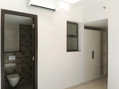 Bedroom Image of 900 Sq.ft 2 BHK Apartment / Flat for rent in Lodha Splendora Riverview, Kasarvadavali Thane for Rs. 28000