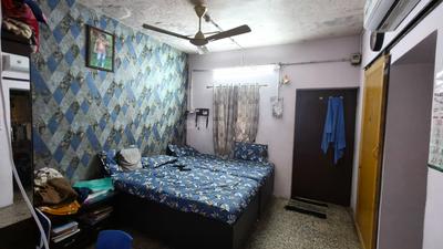 Bedroom Image of 400 Sq.ft 1 RK Apartment / Flat for sale in Jivrajpark Ahmedabad for Rs. 1500000