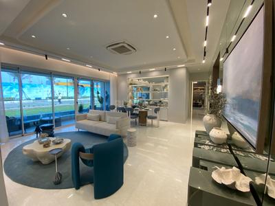 Living Room Image of 3503 Sq.ft 4 BHK Apartment / Flat for sale in Raheja Atlantis 1, Juinagar Navi Mumbai for Rs. 75000000