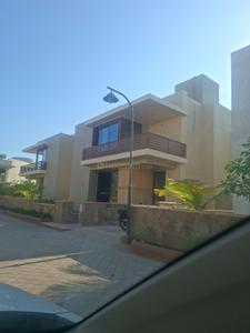 Image of 3500 Sq.ft 4 BHK Villa for rent in Vatar, Vapi for Rs. 60000