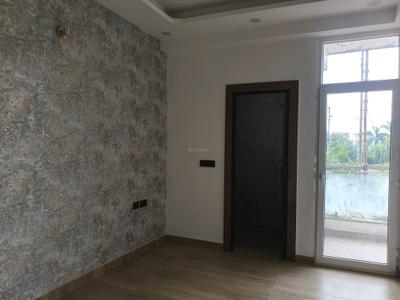Bedroom Image of 1350 Sq.ft 3 BHK Apartment / Flat for sale in Noida Extension Greater Noida for Rs. 5505000