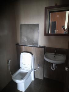 Bathroom Image of 640 Sq.ft 2 BHK Apartment / Flat for sale in VGN Fairmont, Guindy Chennai for Rs. 7600000