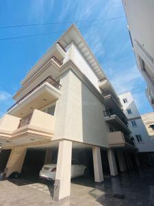 Building Image of 4500 Sq.ft 4 BHK Builder Floor for sale in Hauz Khas New Delhi for Rs. 95000000