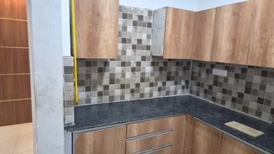 Kitchen Image of 910 Sq.ft 2.5 BHK Apartment / Flat for rent in Prateek Grand City, Siddharth Vihar Ghaziabad for Rs. 26000