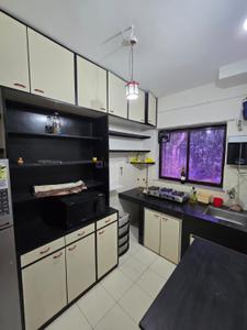 Kitchen Image of 900 Sq.ft 2 BHK Apartment / Flat for rent in Neelambar Apartments, Pali Hill Mumbai for Rs. 120000