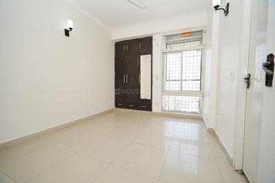 Bedroom Image of 900 Sq.ft 2 BHK Apartment / Flat for sale in Mahagun Mascot, Crossings Republik Ghaziabad for Rs. 8250000