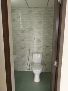 Bathroom Image of 1250 Sq.ft 3 BHK Apartment / Flat for sale in Kumar Purab A3 Building, Magarpatta City Pune for Rs. 13800000