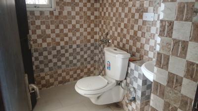 Image of 1400 Sq.ft 2.5 BHK Apartment / Flat for rent in Phase 2, Noida for Rs. 28000