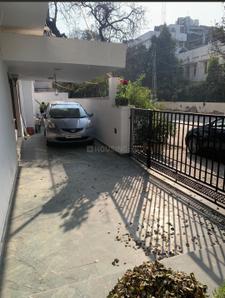 Balcony Image of 4500 Sq.ft 4 BHK Builder Floor for rent in Safdarjung Development Area New Delhi for Rs. 300000
