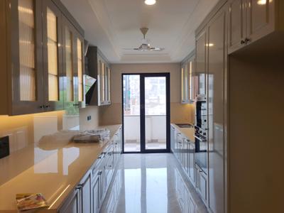 Kitchen Image of 3240 Sq.ft 4 BHK Builder Floor for sale in Ansal Esencia Sector 67, Sector 67 Gurgaon for Rs. 34500000