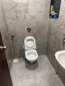 Bathroom Image of 547 Sq.ft 1 BHK Apartment / Flat for rent in Vikhroli East Mumbai for Rs. 38000