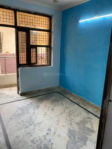 Bedroom Image of 450 Sq.ft 2 BHK Builder Floor for rent in Vishnu Garden New Delhi for Rs. 12000