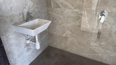 Image of 850 Sq.ft 2 BHK Apartment / Flat for rent in Oxford Navrang Crystal, Goregaon West, Mumbai for Rs. 60000