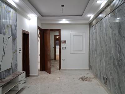Living Room Image of 1150 Sq.ft 2.5 BHK Apartment / Flat for sale in Sector 73 Noida for Rs. 4800000