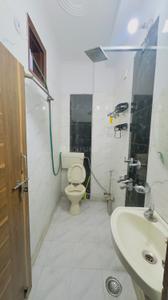 Bathroom Image of 650 Sq.ft 2 BHK Builder Floor for rent in Paharganj New Delhi for Rs. 20000
