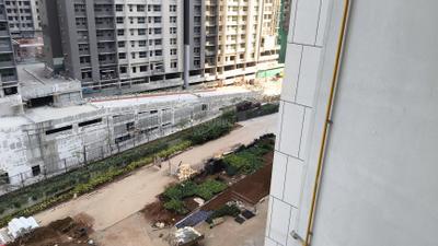 Living Room Image of 1025 Sq.ft 2 BHK Apartment / Flat for sale in Kalpataru Immensa, Thane West Thane for Rs. 13500000