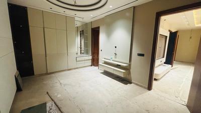 Image of 1800 Sq.ft 3 BHK Apartment / Flat for sale in Paschim Vihar, New Delhi for Rs. 41000000