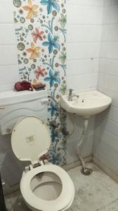Image of 450 Sq.ft 2 BHK Apartment / Flat for rent in Mandawali, New Delhi for Rs. 14000