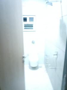 Bathroom Image of 1200 Sq.ft 3 BHK Apartment / Flat for rent in Murarji Peth Solapur for Rs. 28000