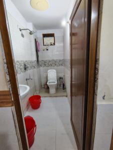 Bathroom Image of 450 Sq.ft 1 RK Apartment / Flat for sale in Suraj Vihar New Delhi for Rs. 3000000