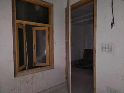 Bedroom Image of 750 Sq.ft 2 BHK Apartment / Flat for sale in Sangam Vihar New Delhi for Rs. 4000000