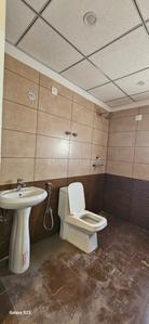 Bathroom Image of 1900 Sq.ft 3 BHK Apartment / Flat for rent in Omkar Royal Nest Lotus, Greater Kailash Jammu for Rs. 37000