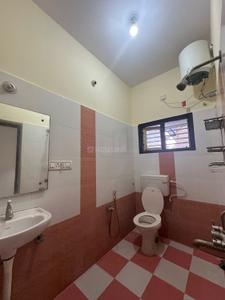 Bathroom Image of 1200 Sq.ft 2 BHK Independent House for rent in Vidyaranyapura Bengaluru for Rs. 20000