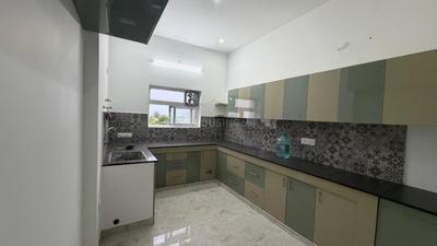 Kitchen Image of 2300 Sq.ft 3 BHK Apartment / Flat for rent in Neelankarai Chennai for Rs. 75000