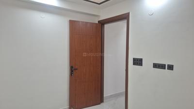 Bedroom Image of 900 Sq.ft 2 BHK Builder Floor for rent in Chhattarpur New Delhi for Rs. 20100