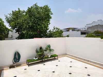 Bedroom Two Image of 3300 Sq.ft 4 BHK Builder Floor for rent in DLF Phase 3 Gurgaon for Rs. 150000