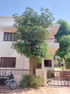 Image of 2900 Sq.ft 3 BHK Duplex for rent in New Alkapuri, Vadodara for Rs. 35000