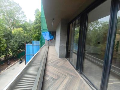 Balcony Image of 3690 Sq.ft 4 BHK Builder Floor for sale in Green Park New Delhi for Rs. 156000000