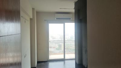 Bedroom Image of 1955 Sq.ft 3 BHK Apartment / Flat for rent in Sunworld Arista, Sector 168 Noida for Rs. 47000