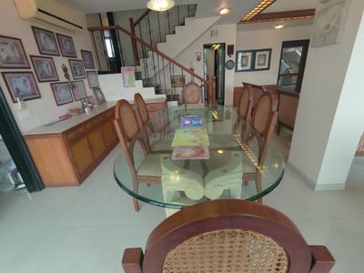 Hall Image of 2027 Sq.ft 4 BHK Apartment / Flat for sale in Ambawadi Ahmedabad for Rs. 22500000