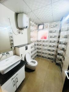 Image of 1900 Sq.ft 3 BHK Apartment / Flat for sale in Green Lotus Avenue, PR7 Airport Road, Zirakpur for Rs. 14200000